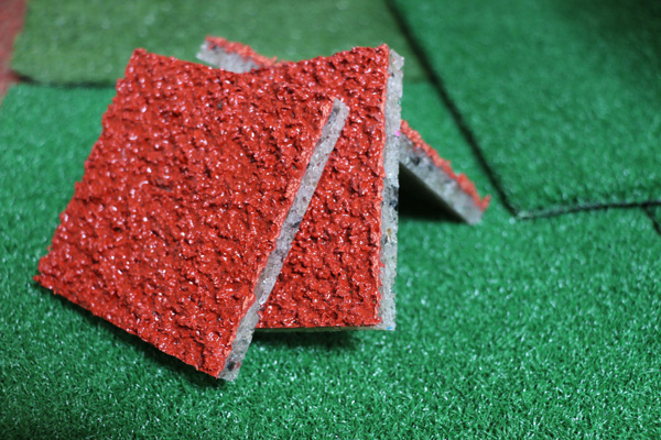 塑胶跑道的颗粒是否有毒