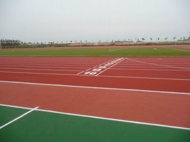 塑胶跑道使用年限