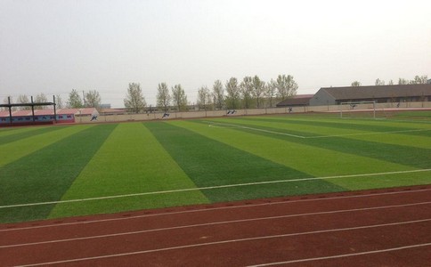 学校操场跑道施工