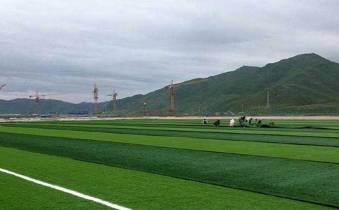 塑胶跑道材料优点